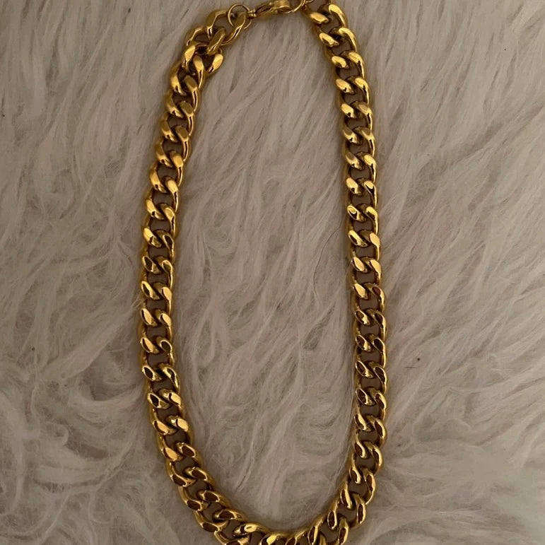 Lizzie Chain Necklace