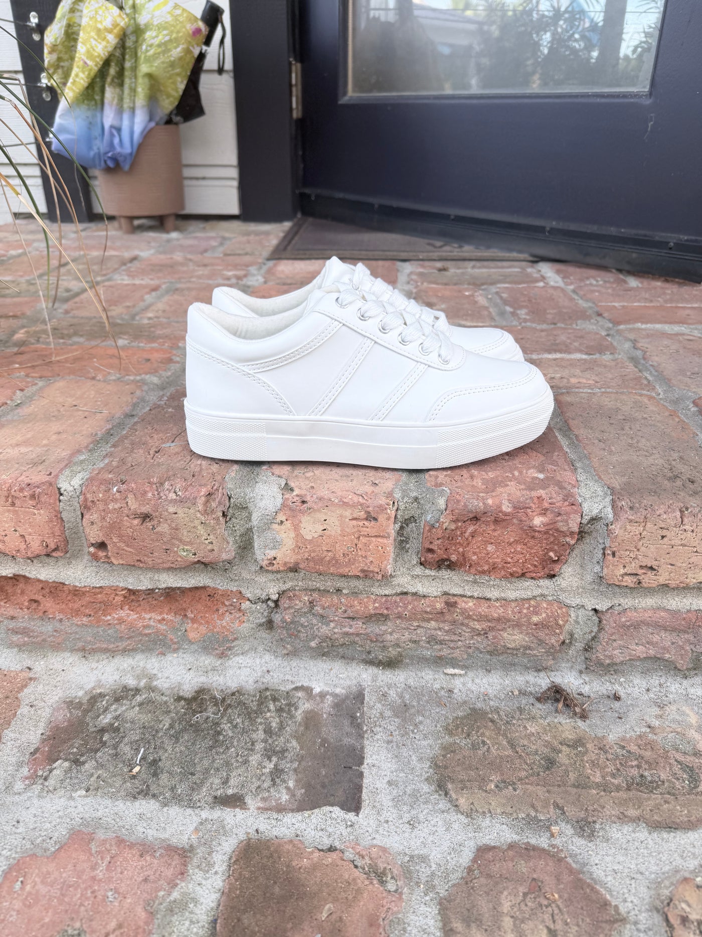 White Leather Tennis