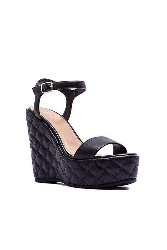 Casual Wedge with straps